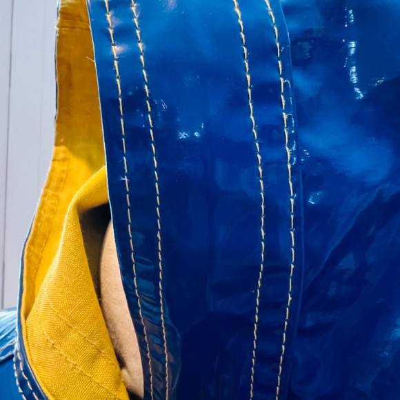 Vintage Aqua Sheen Rain Slicker  * Brilliant Shiny Blue Raincoat * medium/large - Picture 11 of 16
